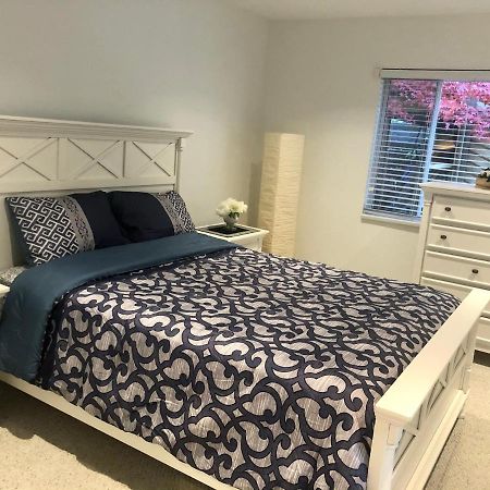 Beautiful Modern Suite North Vancouver Extérieur photo