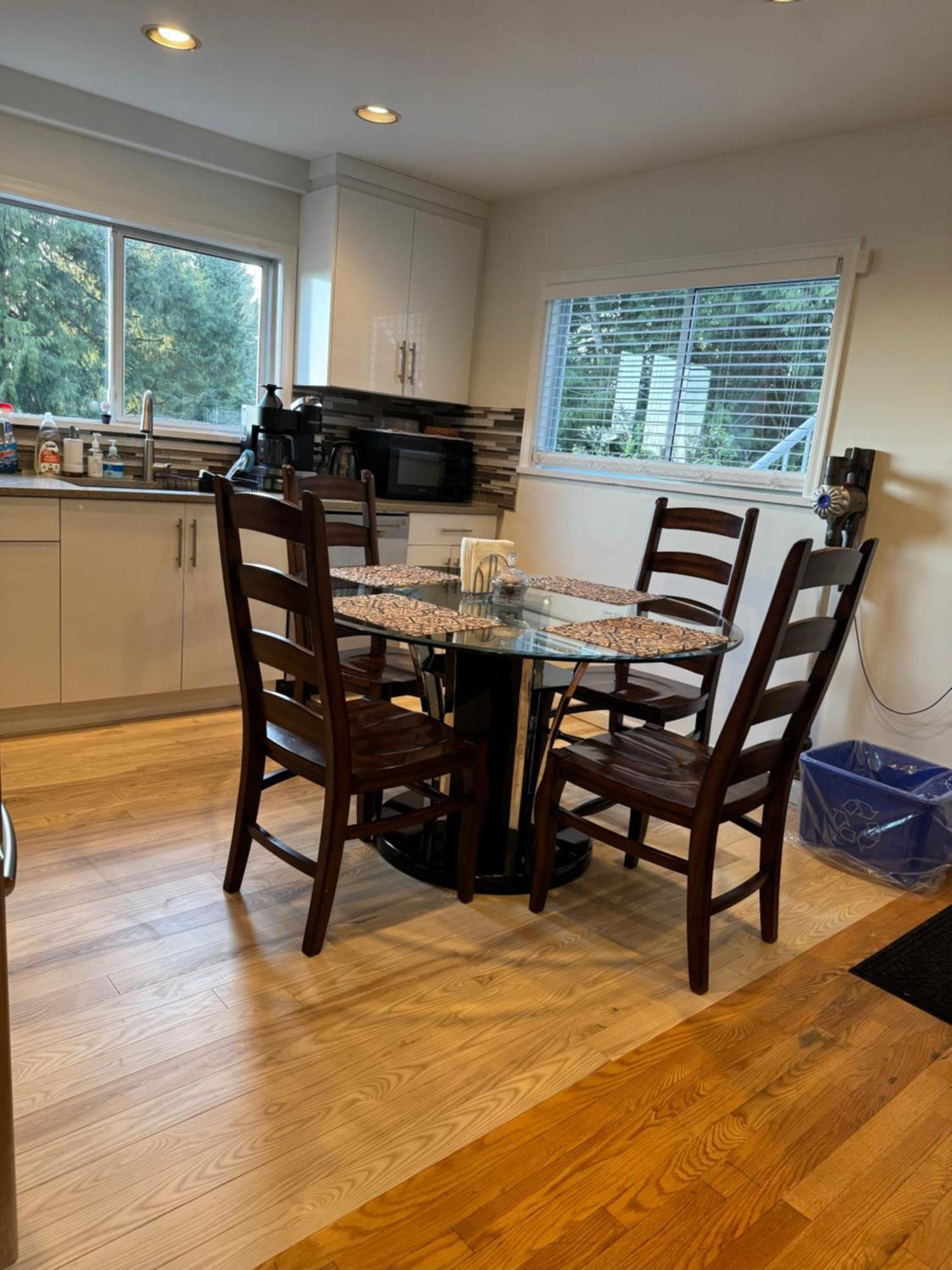 Beautiful Modern Suite North Vancouver Extérieur photo